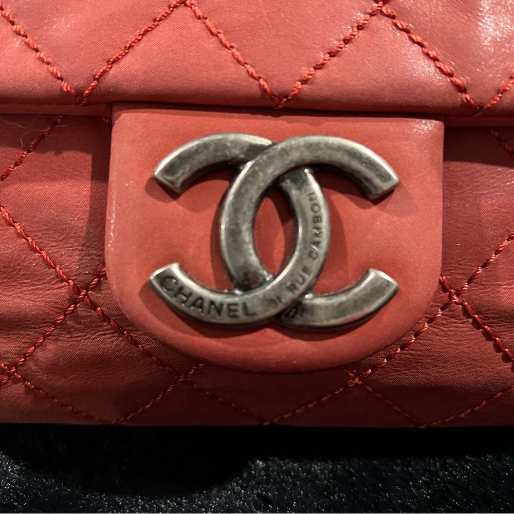 Chanel Coral Quilted Flap-Over Bag - Picture 4 of 15